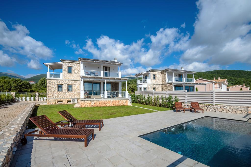 White Villas カラヴォミロス エクステリア 写真