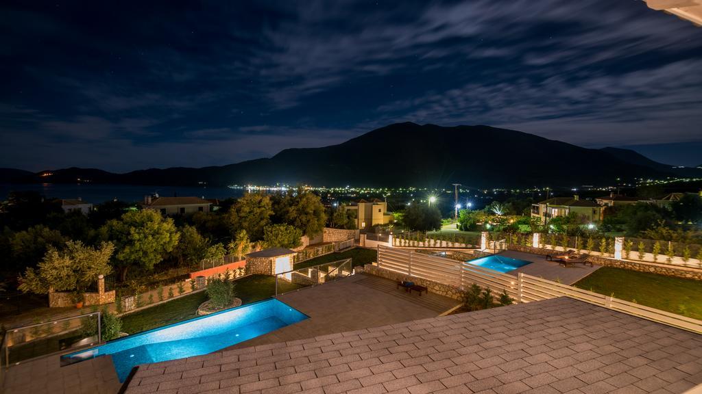White Villas カラヴォミロス エクステリア 写真